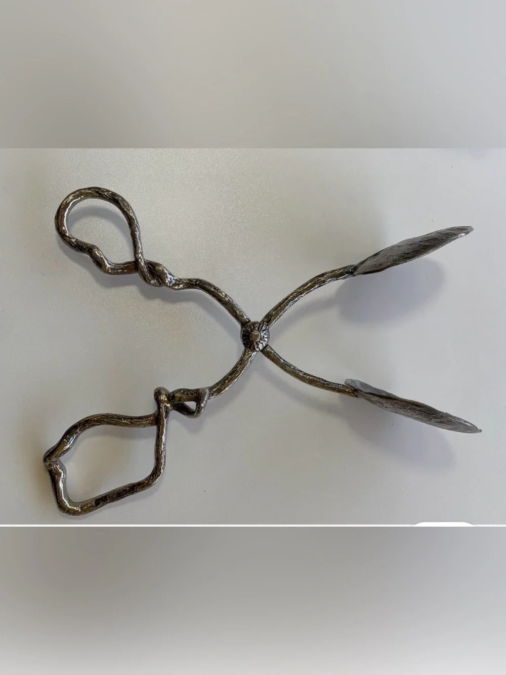 Michael Aram Botanical Leaf Scissor Servers